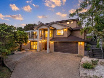 Exclusive Family Living Beside Reserve & Parkland