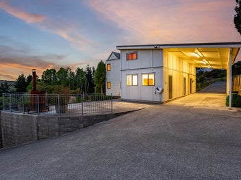 Space, Views & Lifestyle Living