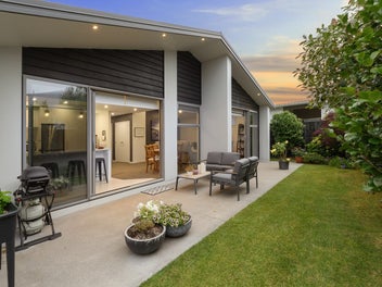 SECURE, STYLISH, EASY LIVING FOR 1, 2 or 3