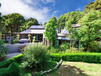 Architectural private sanctuary