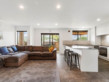 Immaculate Family Home – Ready for You to Move In!