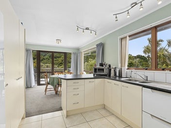 ROOM FOR THE BOAT - SPACE FOR THE FAMILY