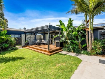 Tropical Family Retreat