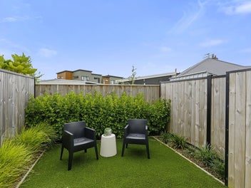 Call Us Now To View. Price Refreshed $419,000.