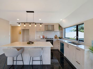 Stunning Modern Sanctuary in Coveted Mt Eden