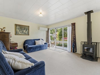 * UNDER OFFER * Charming Residence in Richmond Rea