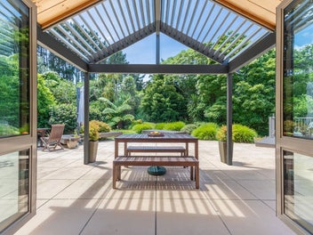 Spacious Living & Serene Surrounds