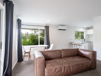 Easy-Care Standalone Living