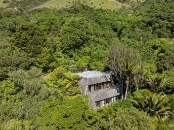 A Pure Rarity-Cable Bay NELSON