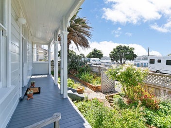 Renovated Villa with Picturesque Marina Views!
