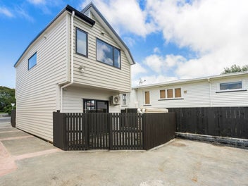 Affordable Homes Opposite Green Bay Shops