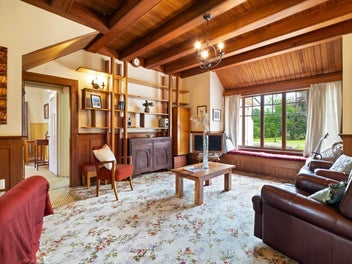 A Distinguished Country House by the Sea