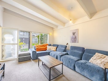 Quiet, low-maintenance, two-level home