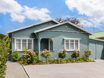 Timeless Style, Central Convenience