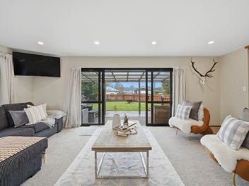 Price reduced- sale required!