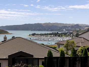 Sunsets, Serenity & Seamless City Connection