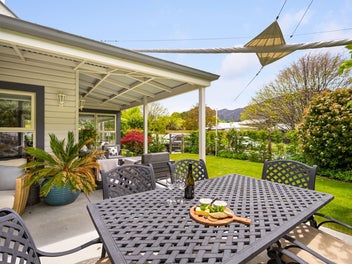 Front Row Seats to Arrowtown’s Autumn Glow