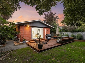 MUST VIEW - 4 BEDROOMS