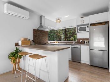 Sun, Style, and Simplicity!