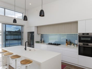 Virtually New, Pool and Avocado Orchard