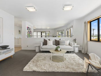 Large executive Wadestown Home | BEO $995,000