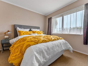 Vacant and ready to move in!