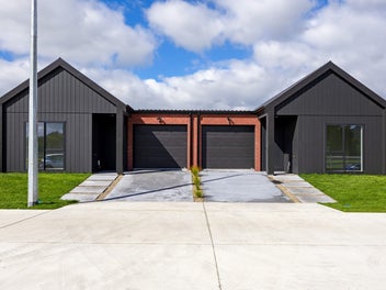 Ready to Move In - Modern 2 Bedroom