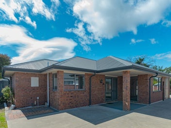 Overseas Vendor Says SELL!