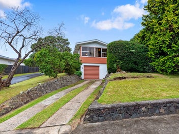 Solid, Sunny & Seriously Well Located