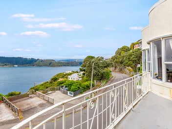 Art Deco Elegance with Panoramic Sea Views