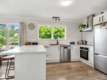 Modern & So Close to Everything you Need!