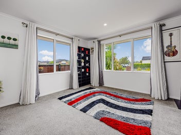 Executive Family Living, Prime Location