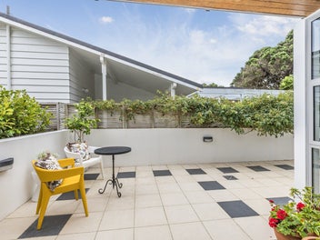 LIGHT FILLED, EASY LIVING