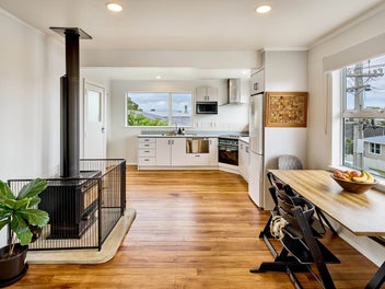 SUNNY INDOOR-OUTDOOR HAVEN