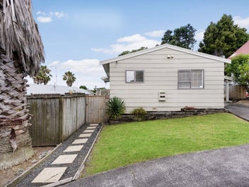 Sunny, Modern and Easy Living!