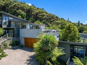 Grandeur by the Water