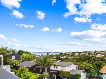 Cedar Charm, Coastal Lifestyle