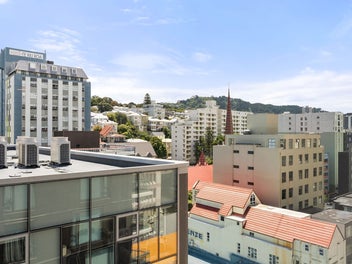 MODERN, CONVENIENT, SUNNY