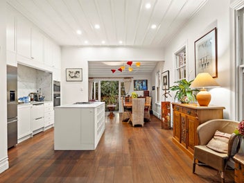 Charming Remuera Villa – Double Grammar Zone