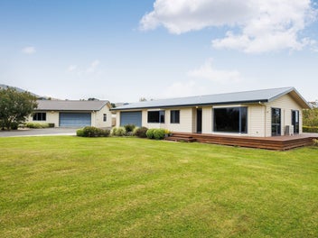 Two homes - one incredible lifestyle!