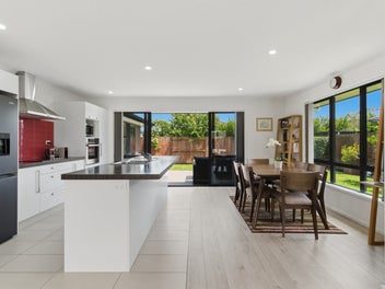 Elegant Yet Uncomplicated