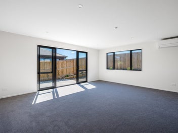 New Home - Ready to move in now!