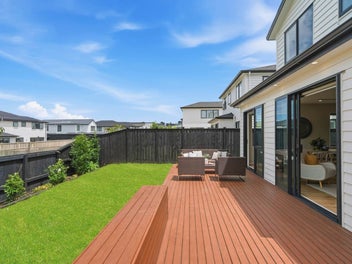 Captivating Coastal Living in Long Bay
