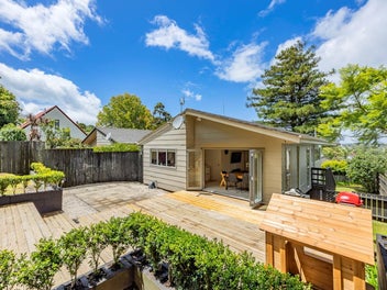 Easy Living | Fabulous Location