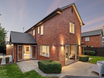 Educational ease, privately positioned