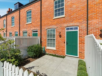 A MUST view to appreciate!