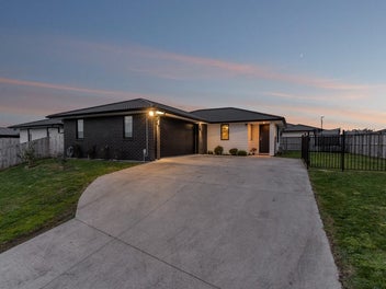 "Seize It Before It's Gone."