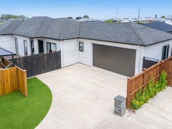 4 Plus 2 bedrooms with potential income.