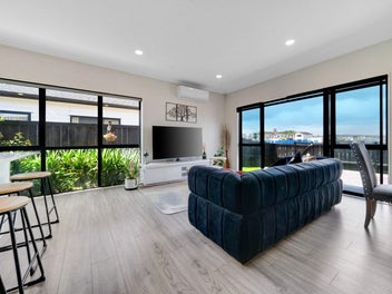 4 Plus 2 bedrooms with potential income.