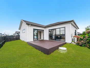 4 Plus 2 bedrooms with potential income.